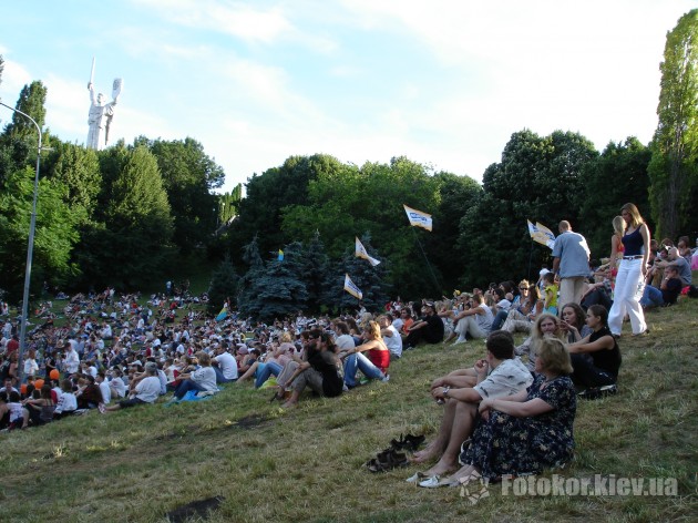   2006