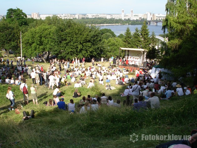   2006