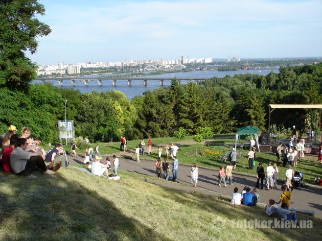   2006