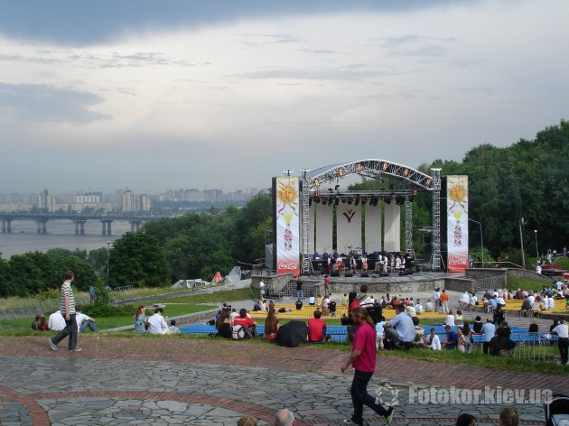   2008