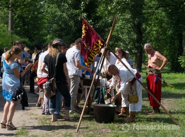  ѳ 2013
